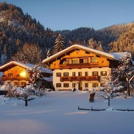 Stoibhof Familie Klauser 아파트