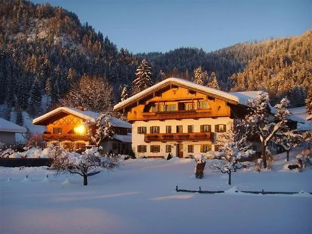 Stoibhof Familie Klauser 아파트